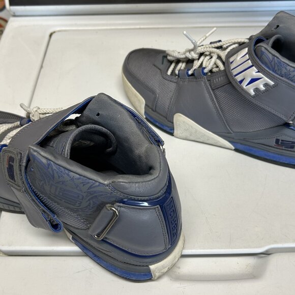 Air Jordan LeBron - Picture 4 of 6